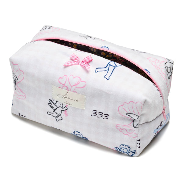 “Surrounded by Angels” Xo beauty -pouch