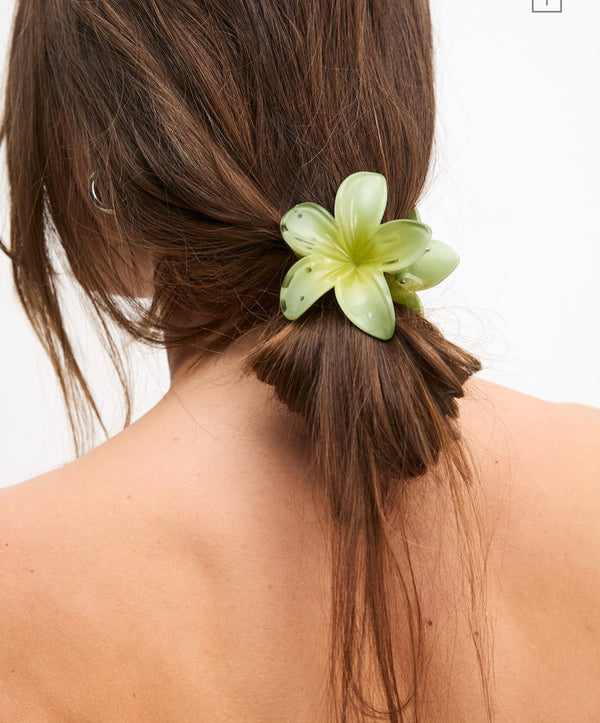 Matcha Baby Hibiscus Hair-clip