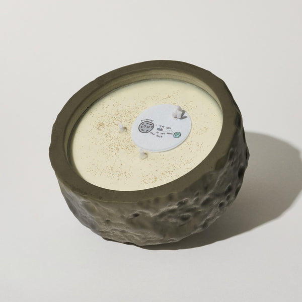 Moon Stone’ Scented Candle